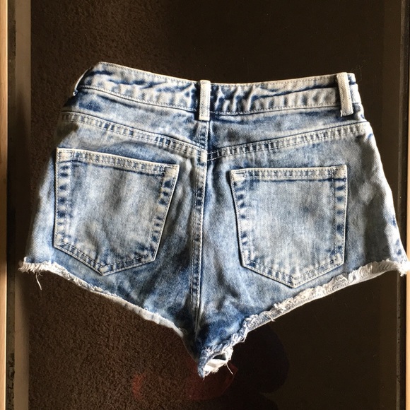 Topshop Moto shorts! - Picture 3 of 3